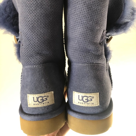 UGG Bailey button 2 boot - Picture 3 of 8